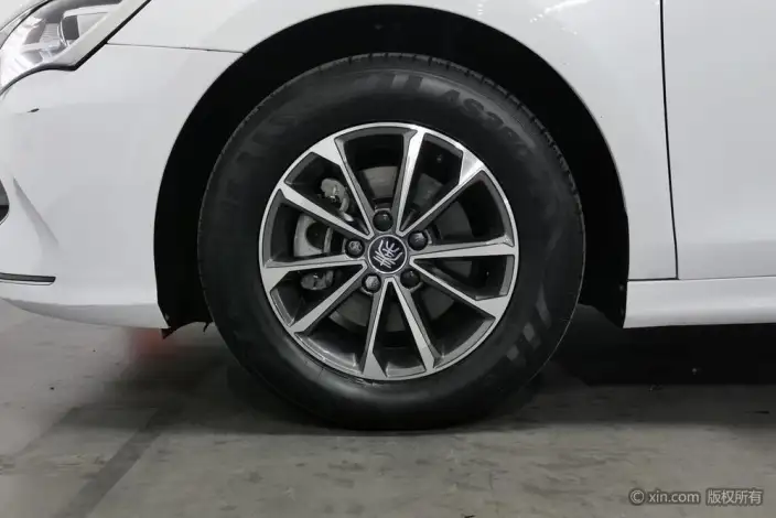 BYD Qin PLUS DM 2024 Model Honor Edition DM-i 55KM Leading Model – фото 8