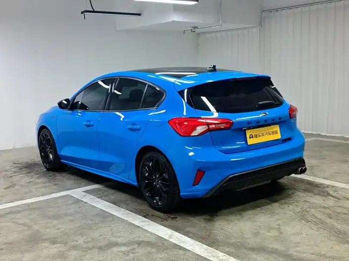Ford Focus 2022 Model Hatchback EcoBoost 180 Automatic S Edition – фото 5