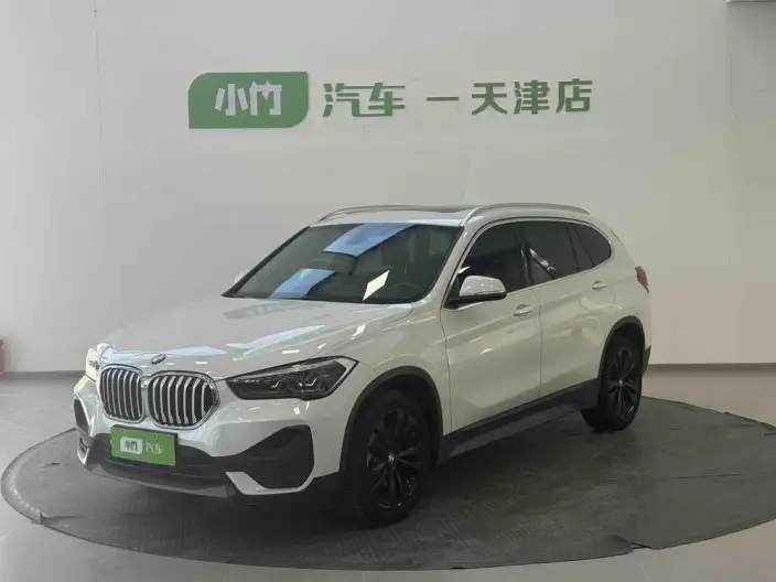 BMW X1 2022 Model sDrive20Li Fashion Model – фото 1