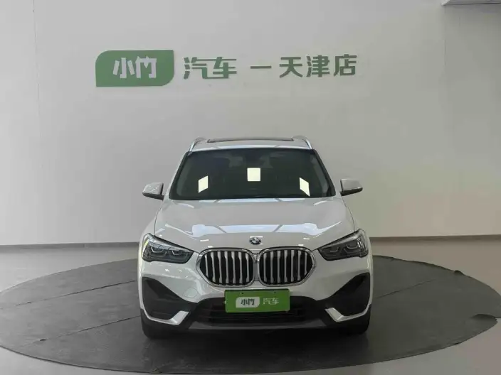 BMW X1 2022 Model sDrive20Li Fashion Model – фото 2