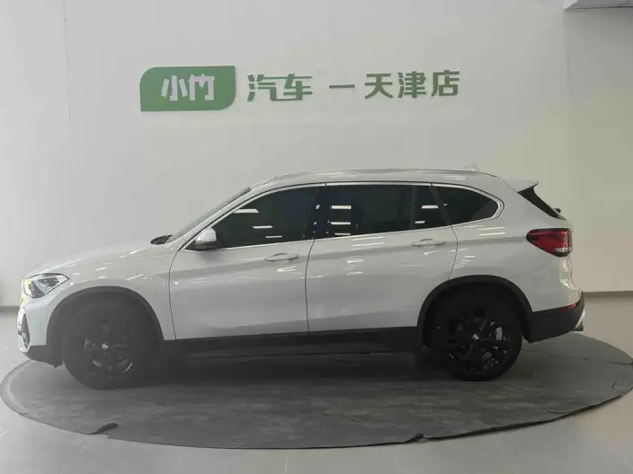 BMW X1 2022 Model sDrive20Li Fashion Model – фото 4