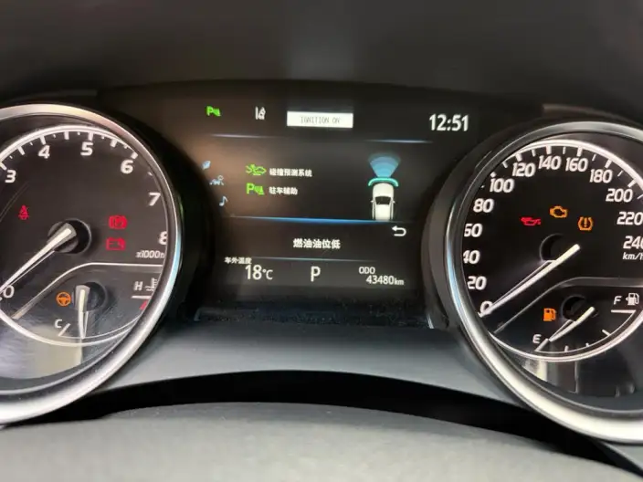 Toyota Camry 2022 Model 2.0G Deluxe Edition – фото 9
