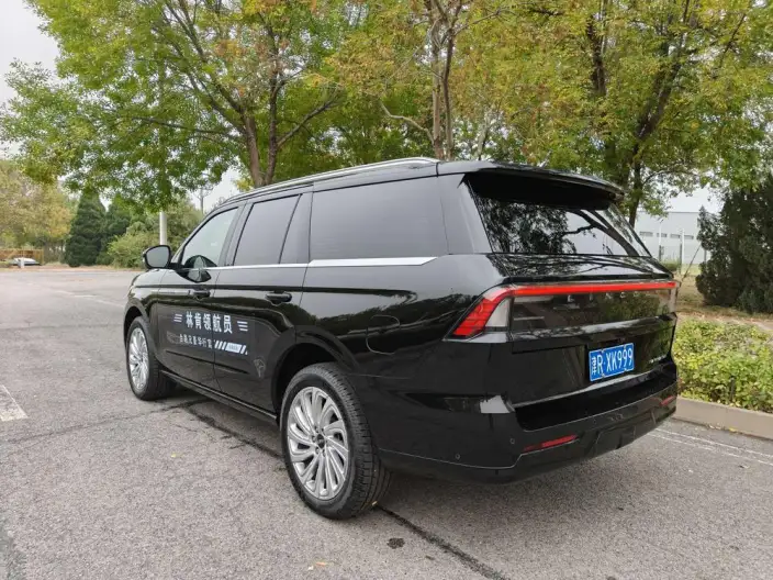 Lincoln Navigator 2025 Model 3.5T President Edition – фото 5