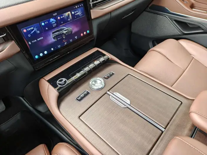 Lincoln Navigator 2025 Model 3.5T President Edition – фото 10