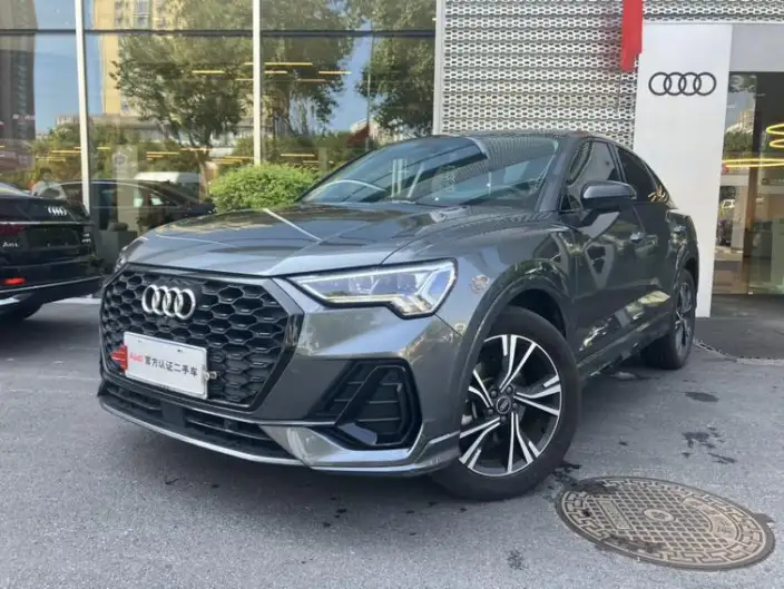 AUDI Q3 Sportback 2022 Model 40 TFSI Fashion Model – фото 1