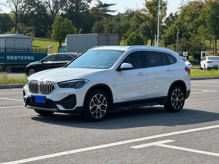BMW X1 2022 Model sDrive25Li Leading Model – фото 1