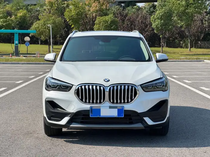 BMW X1 2022 Model sDrive25Li Leading Model – фото 2