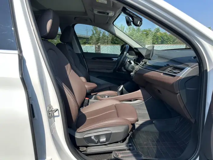 BMW X1 2022 Model sDrive25Li Leading Model – фото 9