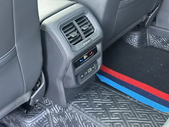 Volkswagen Tiguan L 2022 Model 330TSI Automatic 2WD R-Line Ultimate Edition – фото 10