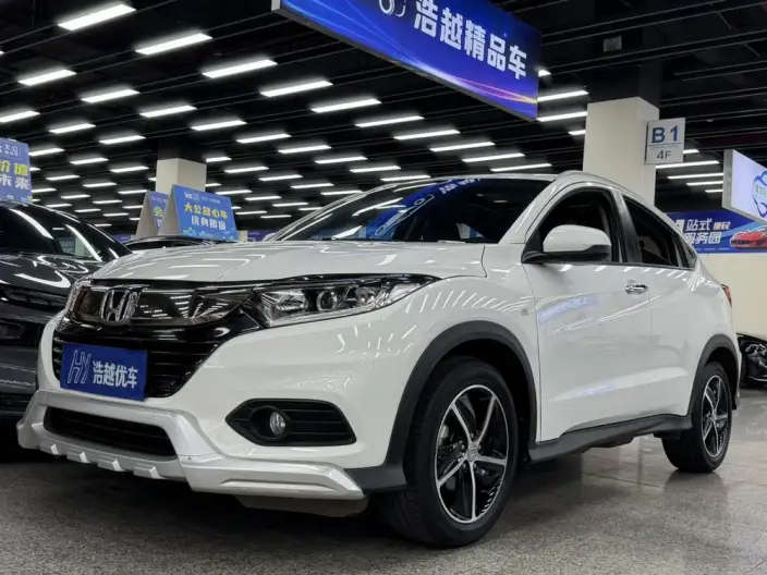 Honda Vezel 2020 Model 1.5L CVT Deluxe Edition – фото 1