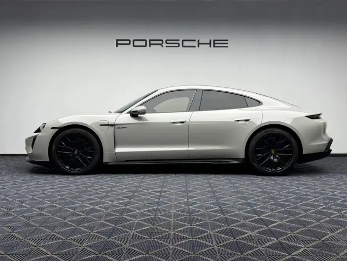 Taycan 2022 Model Taycan GTS