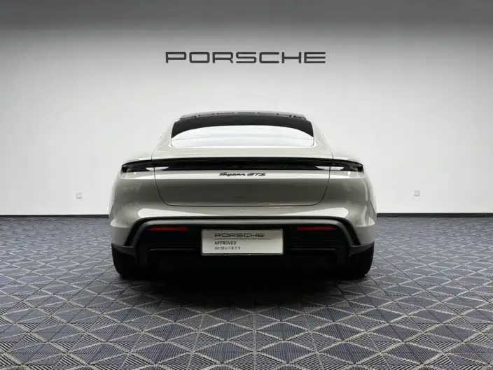 Taycan 2022 Model Taycan GTS – фото 6