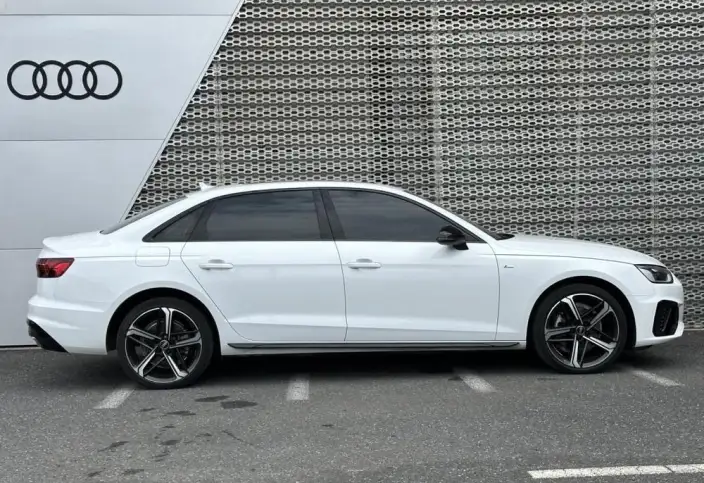 Audi A4 L 2024 Model 40 TFSI Luxury Dynamic Model – фото 5