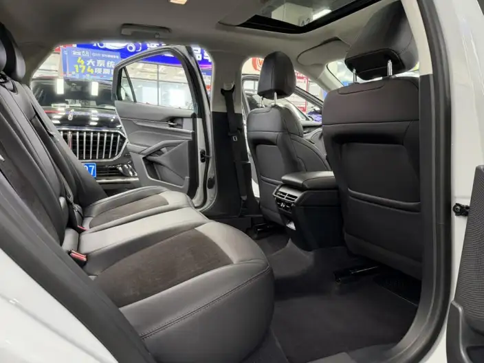 Ford Mondeo 2023 Model EcoBoost 180 Luxury Model – фото 10