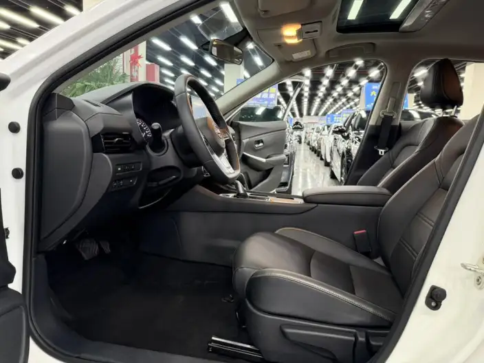 Nissan Sylphy 2023 Model 1.6L CVT Yuexiang Edition – фото 8