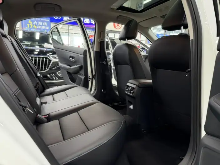 Nissan Sylphy 2023 Model 1.6L CVT Yuexiang Edition – фото 9