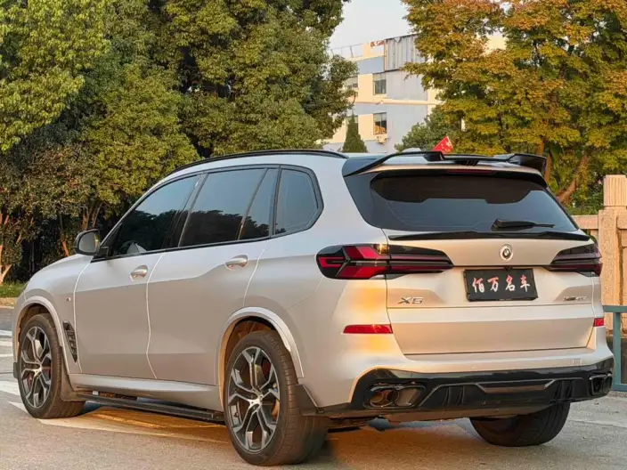 BMW X5 2023 Model xDrive40Li Exclusive Model M Sports Night Set – фото 4