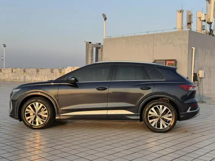 Audi Q4 e-tron 2023 Model 40 e-tron Chuangxing Edition – фото 4