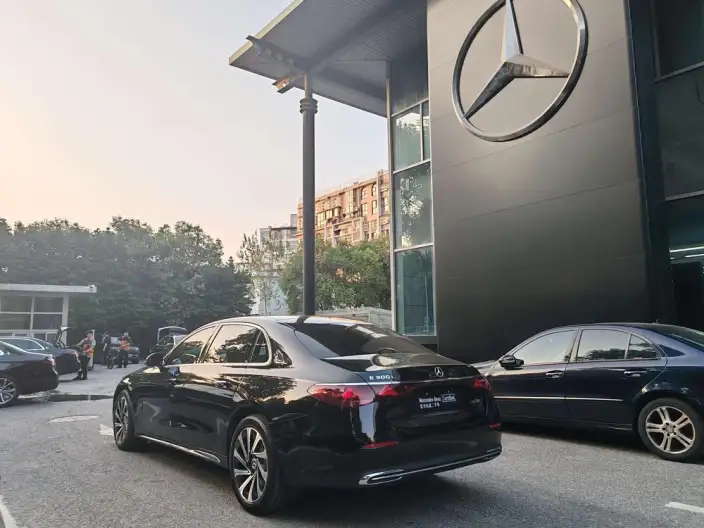 Mercedes-Benz E-Class 2025 Model E 300 L Luxury Model sedan – фото 5