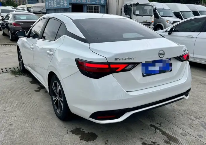 Nissan Sylphy 2023 Model 1.6L CVT Yuexiang Edition – фото 4