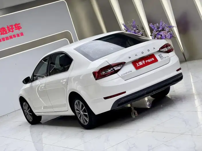 Skoda Octavia 2021 Model 1.5L Automatic Comfort Edition