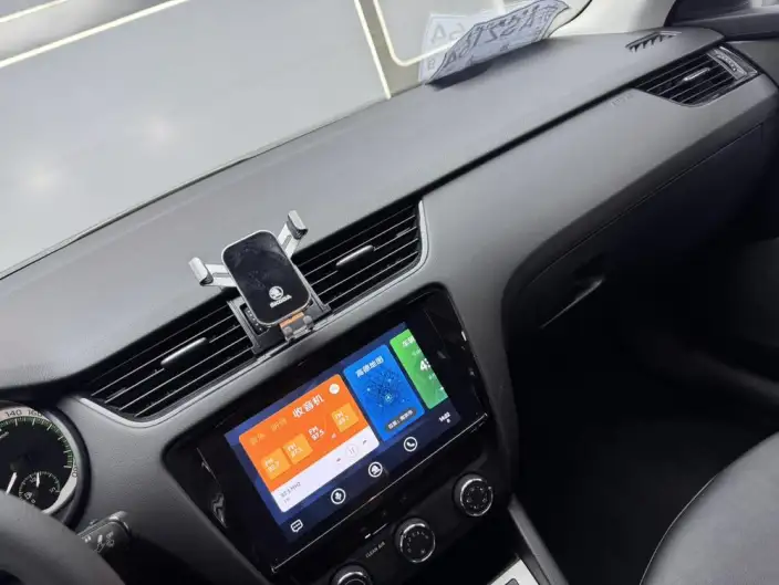Skoda Octavia 2021 Model 1.5L Automatic Comfort Edition – фото 8