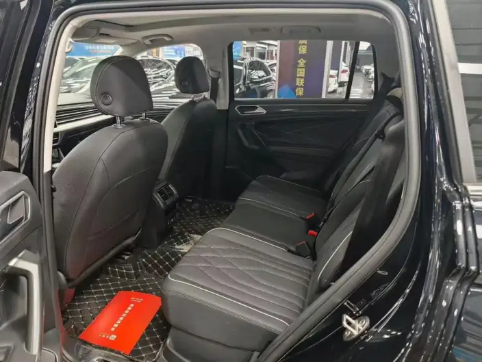 Volkswagen Tiguan L 2022 Model 330TSI Automatic 2WD R-Line Enjoy the version more – фото 10