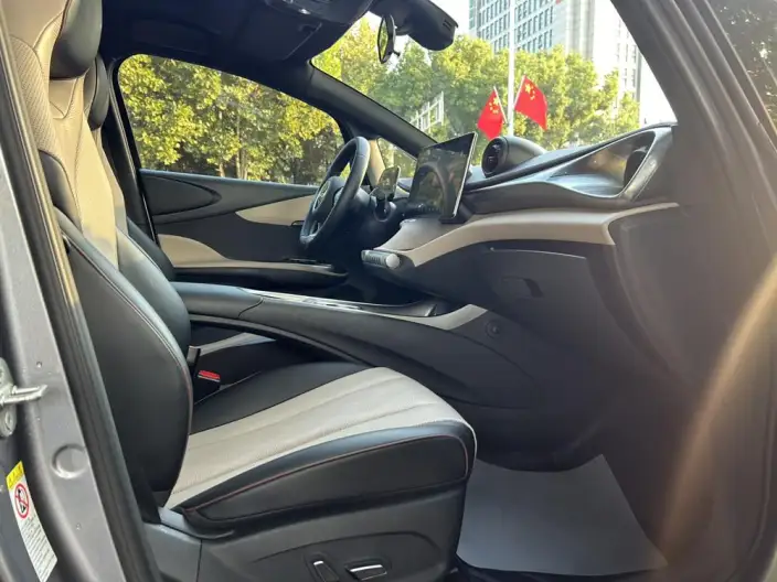 BYD Dolphin 2023 Model Fashion Edition – фото 10