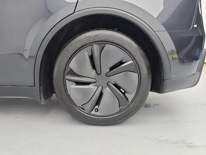 Model Y 2025 Model Rear-wheel drive version – фото 9