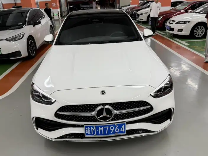 Mercedes-Benz C-Class 2025 Model C 260 L Sports Edition – фото 2