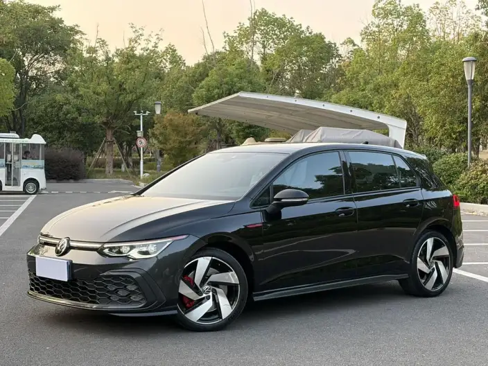 Volkswagen Golf GTI 2021 Model 380TSI DSG GTI – фото 1