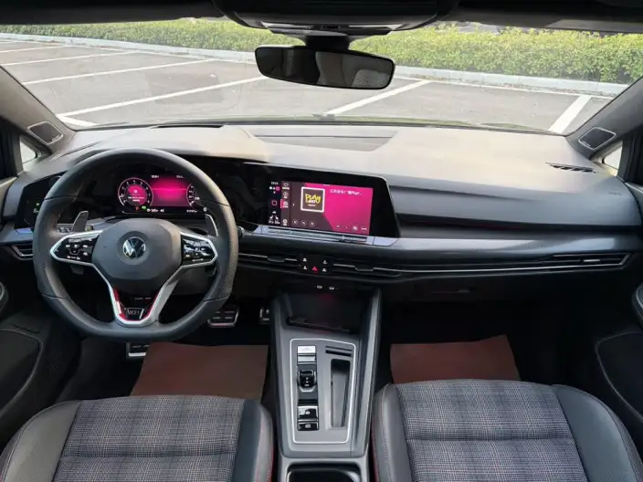 Volkswagen Golf GTI 2021 Model 380TSI DSG GTI – фото 10