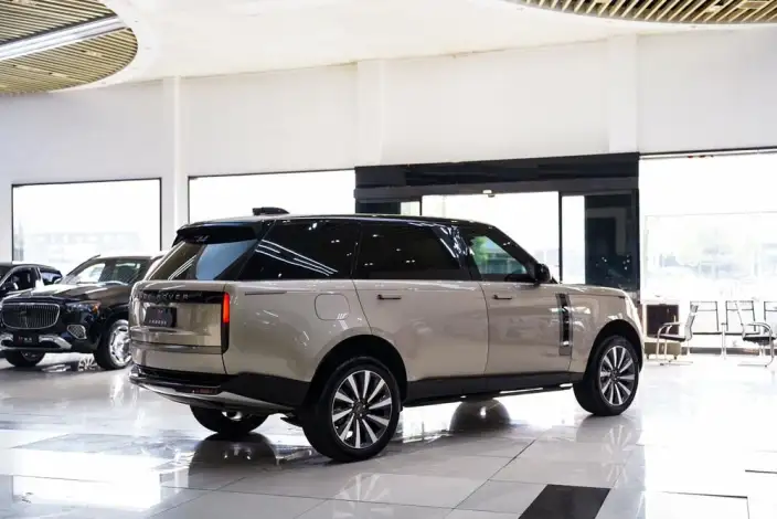 Range Rover 2023 Model 3.0 L6 400PS Shengshi VII seat Extended Edition – фото 6