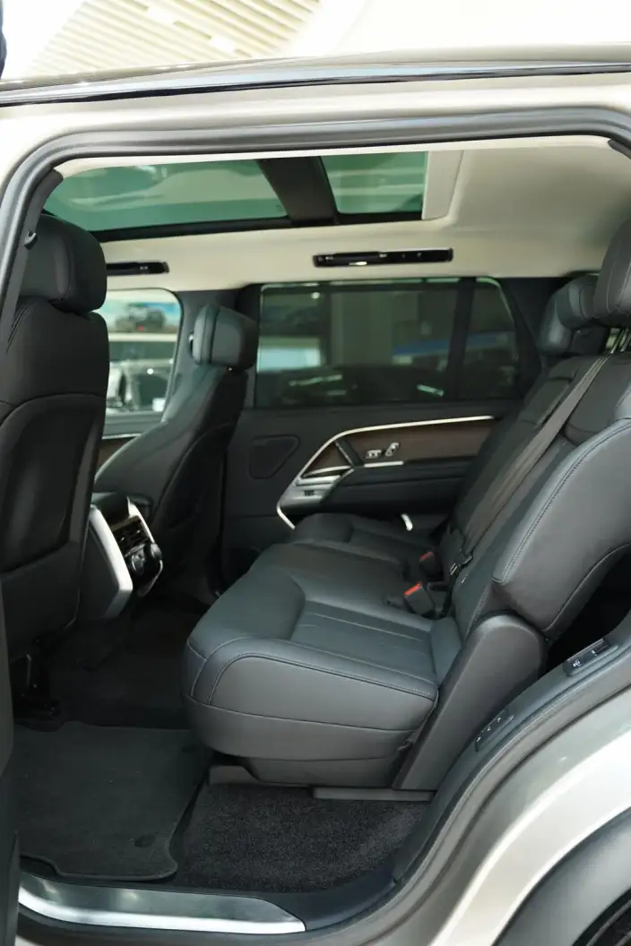 Range Rover 2023 Model 3.0 L6 400PS Shengshi VII seat Extended Edition – фото 8