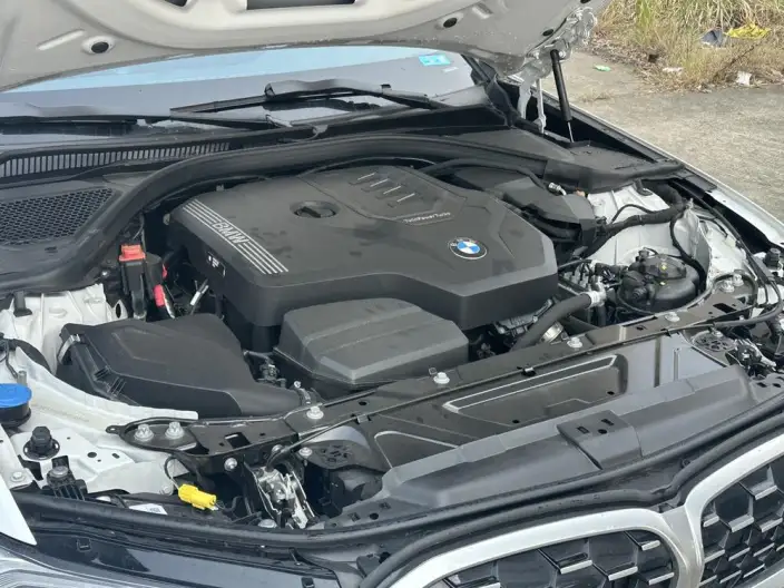 BMW 3 Series 2025 Model 325Li M Sports Set – фото 6