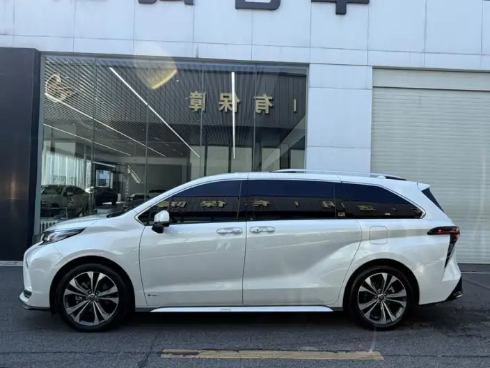 Granvia 2024 Model Intelligent Hybrid 2.5L 2WD Flagship ULTRA Edition – фото 3