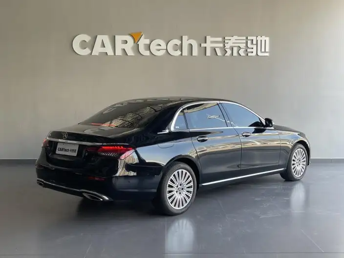 Mercedes-Benz E-Class 2023 Model E 260 L sedan – фото 7