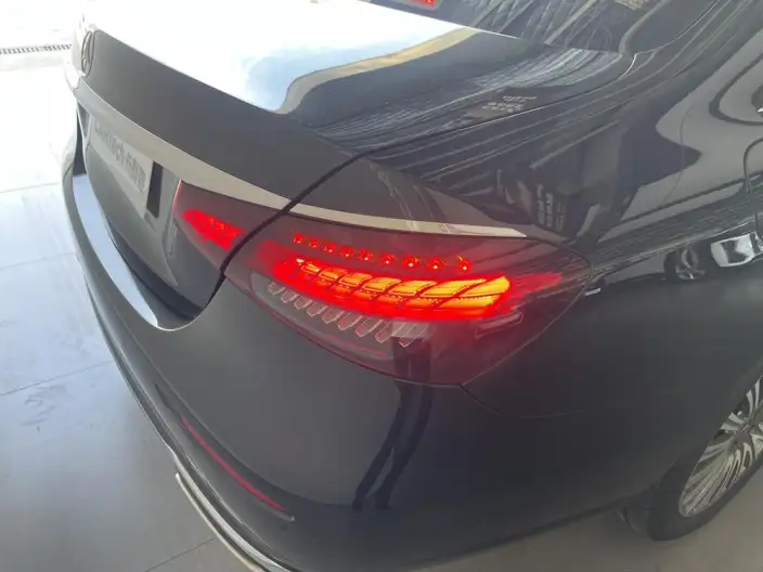 Mercedes-Benz E-Class 2023 Model E 260 L sedan – фото 10