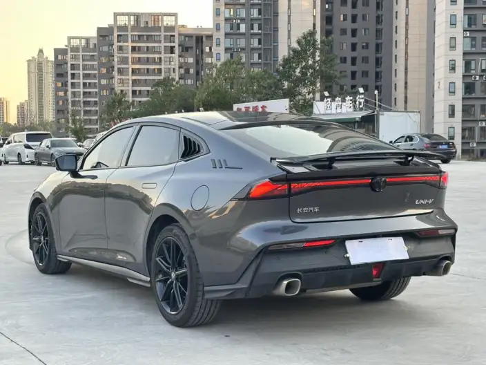 Changan UNI-V 2024 Model 1.5T Noble Model – фото 4