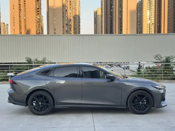 Changan UNI-V 2024 Model 1.5T Noble Model – фото 7