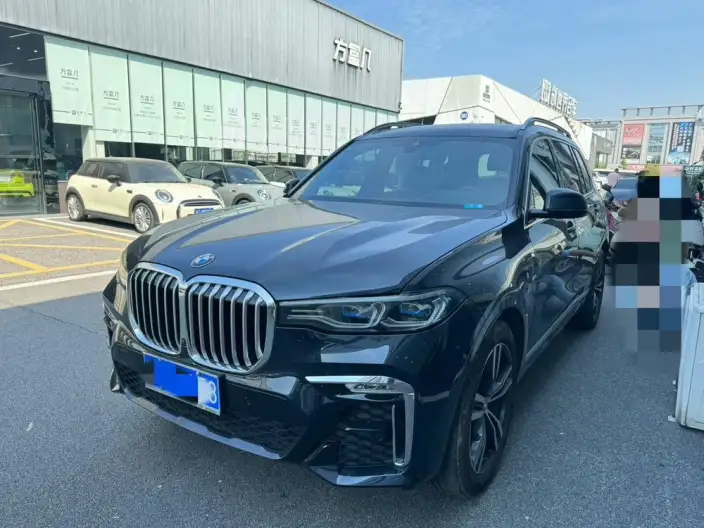 BMW X7 2022 Model xDrive40i Exclusive Model Luxury Set – фото 1