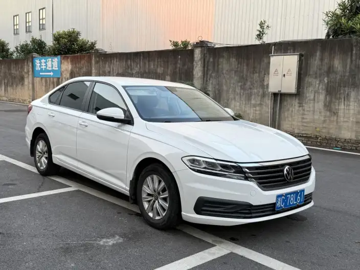Volkswagen Lavida 2022 Model 1.5L Automatic Fashion edition – фото 3