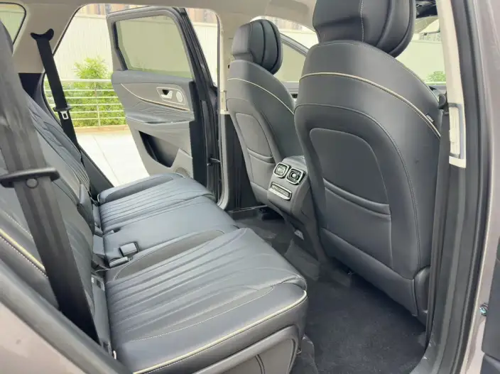 Chery Tiggo 9 2023 Model 2.0T AT 2WD Premium Edition 7 seat – фото 10