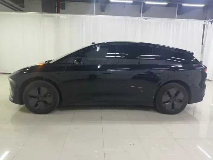 Li Auto i6 2025 Model 2WD Standard Edition – фото 4