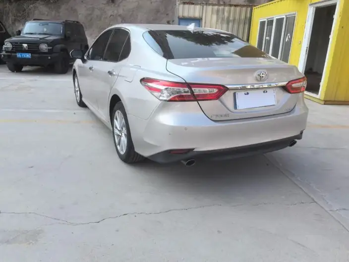 Toyota Camry 2022 Model 2.0GVP Leading version – фото 4