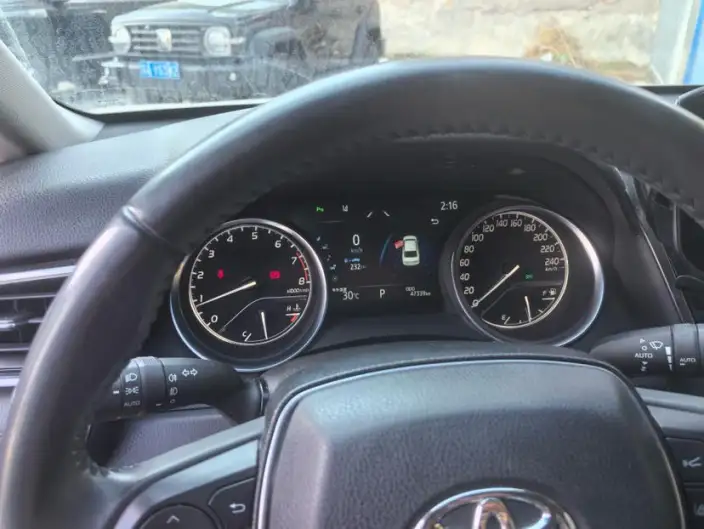 Toyota Camry 2022 Model 2.0GVP Leading version – фото 9