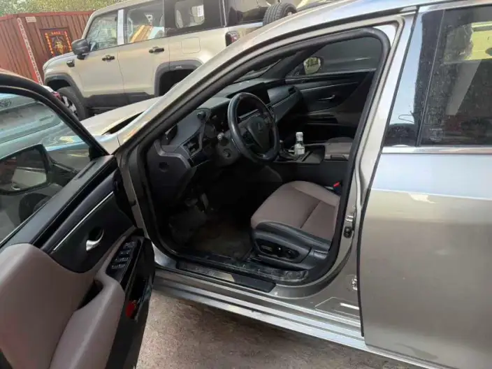 Lexus ES 2022 Model 300h Superior Edition – фото 9