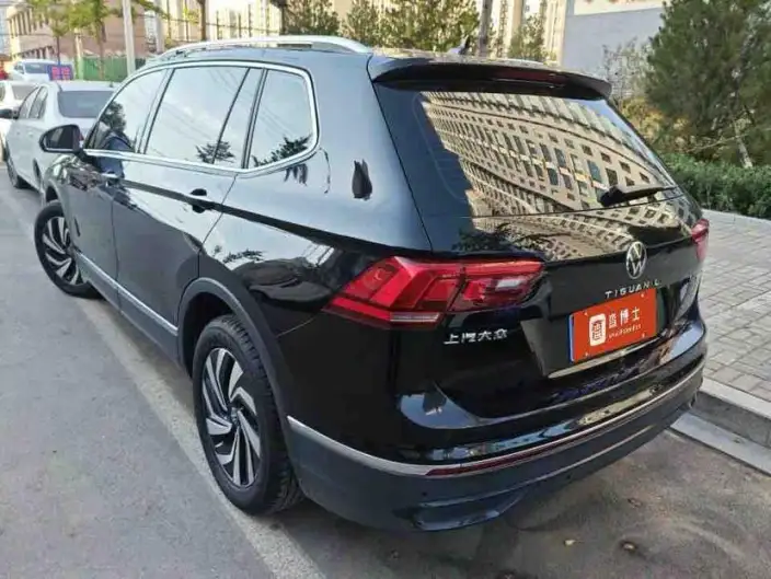 Volkswagen Tiguan L 2024 Model 300TSI 2WD Smart Edition – фото 3