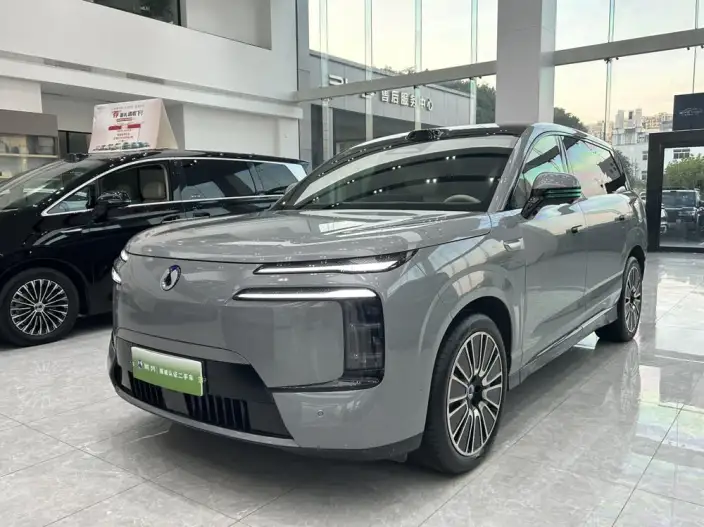 Denza N8L DM 2025 Model Flagship Model