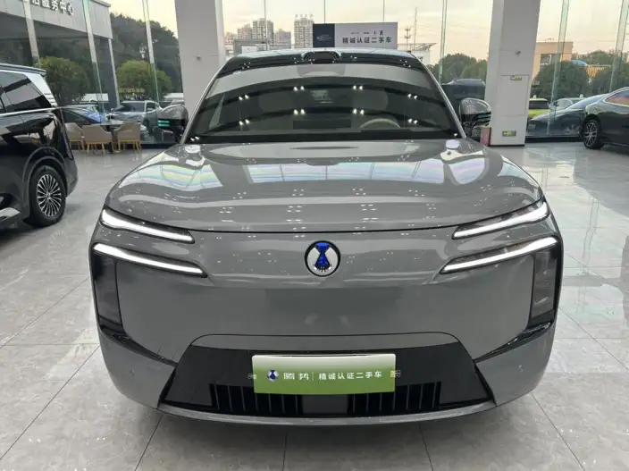 Denza N8L DM 2025 Model Flagship Model